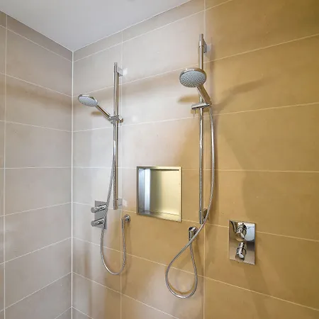 Brasserie-hotel Antje De Statie Weert