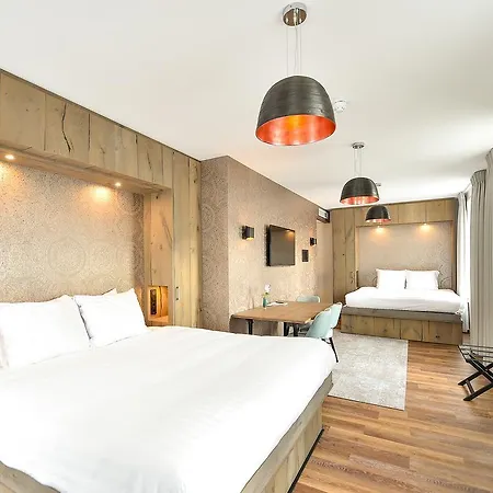 Brasserie-hotel Antje De Statie 3* Weert