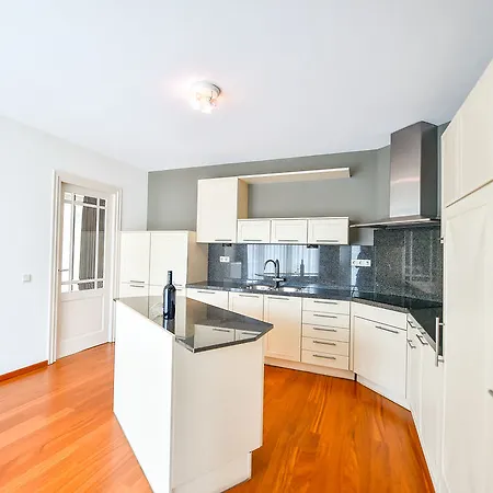 Brasserie-hotel Antje De Statie 3* Weert