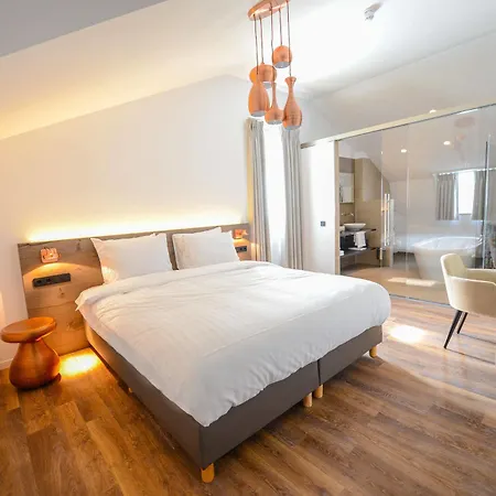 Brasserie-hotel Antje De Statie Отель
