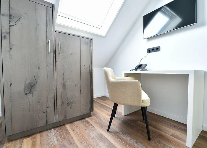 Отель Brasserie-hotel Antje De Statie