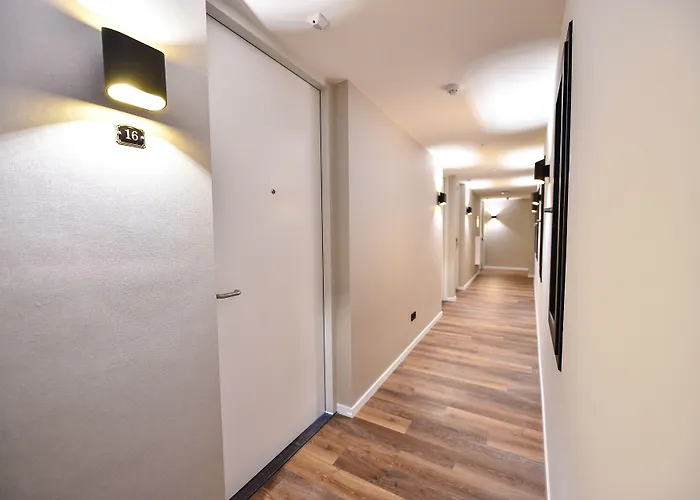 Brasserie-hotel Antje De Statie 3*