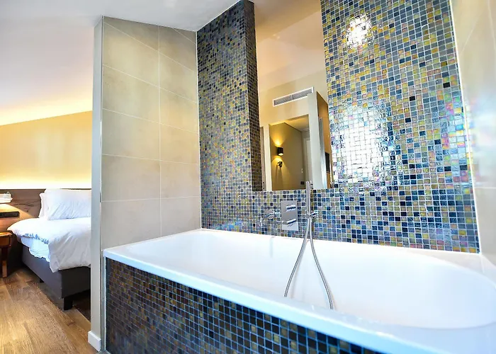 Brasserie-hotel Antje De Statie Отель