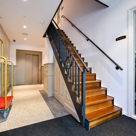 Brasserie-hotel Antje De Statie 3* Weert