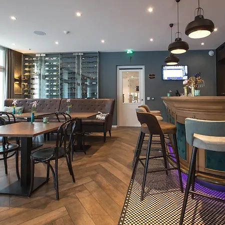 Brasserie-hotel Antje De Statie 3* Weert