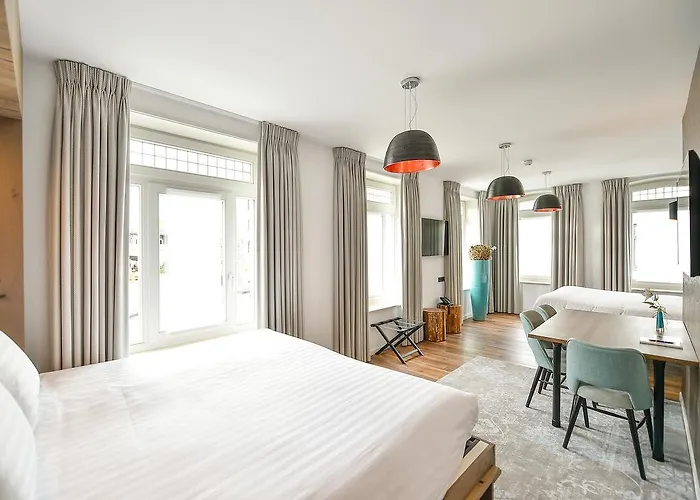 Brasserie-hotel Antje De Statie فندق