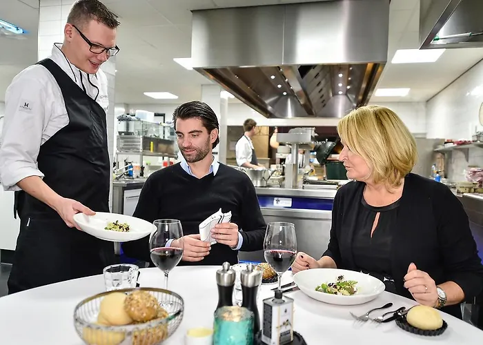 Brasserie-hotel Antje De Statie فندق