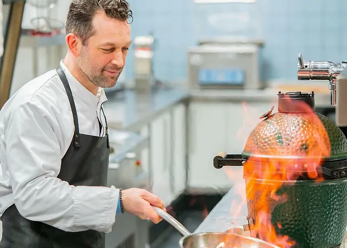 فندق Brasserie-hotel Antje De Statie 3*